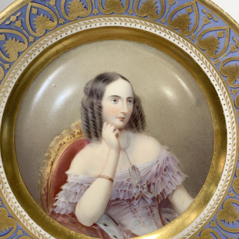 Тарелка с портретом великой княжны Ольги Николаевны, Россия, ИФЗ, 1855-1881 гг.
